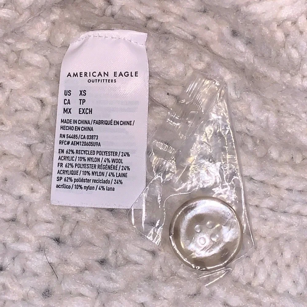 American‎ Eagle Cream Cable Knit Mock Neck Button Sweater XS Cream White Cozy